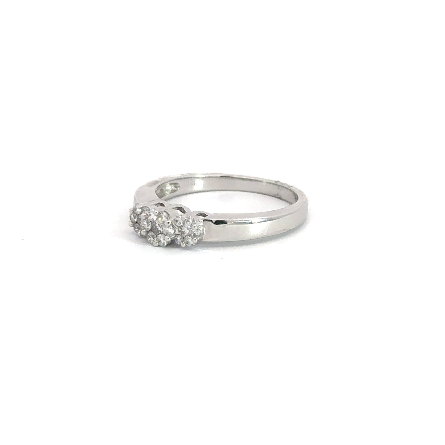 14k White Gold 3 Round Brilliant Cluster 1/4cttw