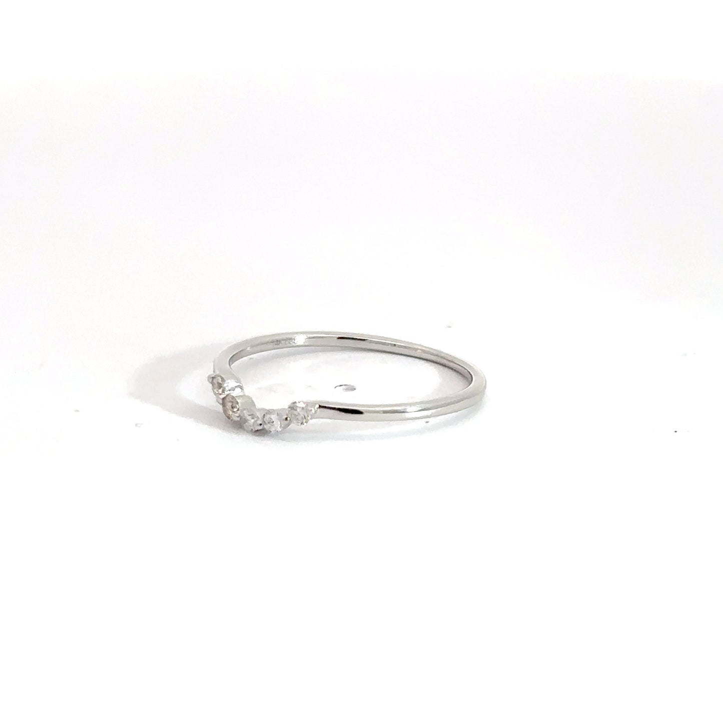 14k White Gold Diamond Contour Band .11cttw