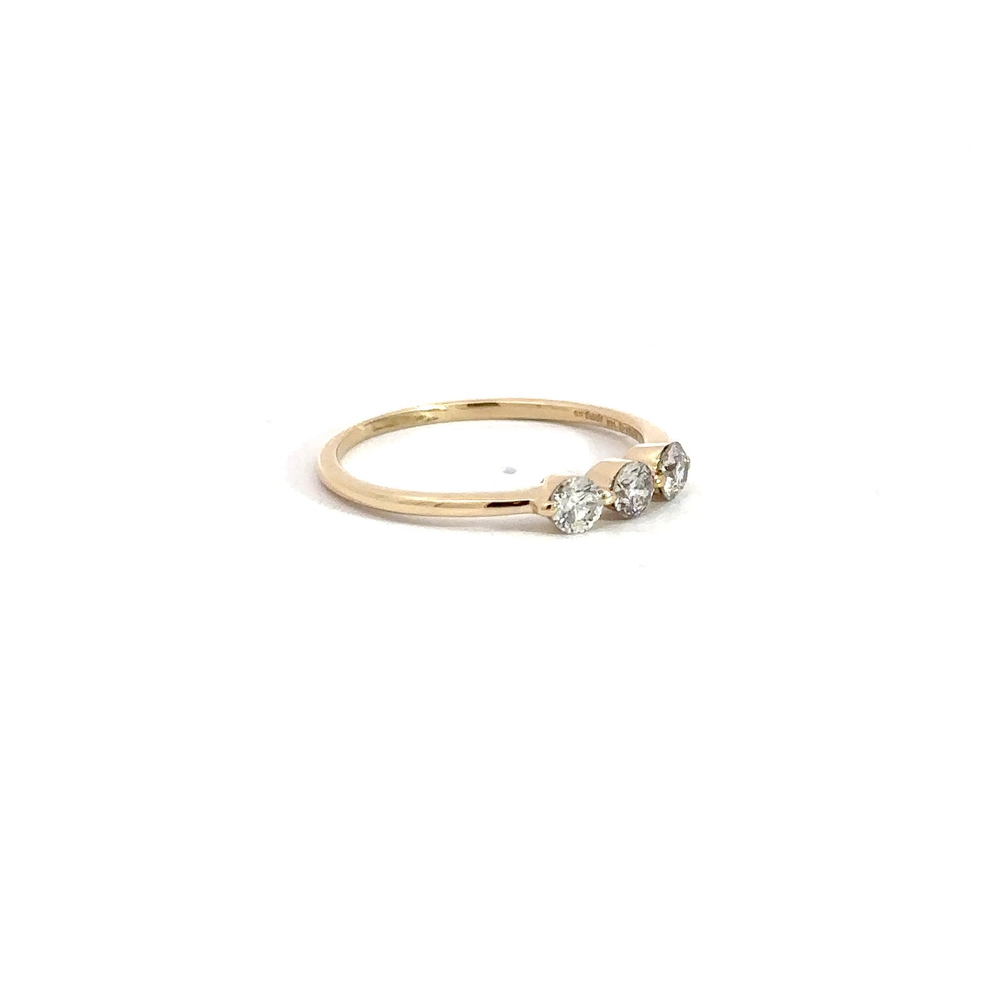 14k Yellow Gold Three Round Brilliant Diamond Ring .30cttw