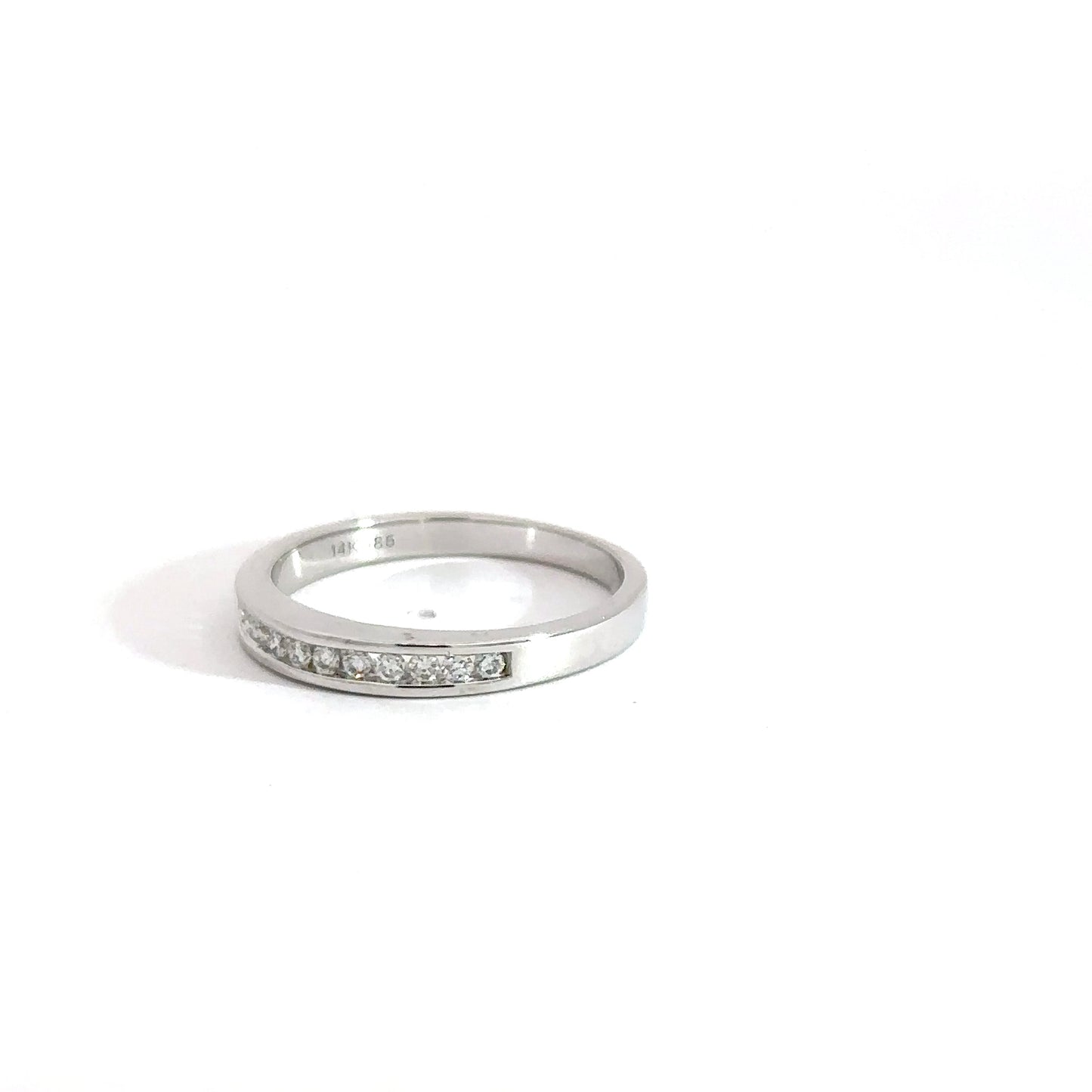 14k White Gold Diamond Band .12cttw