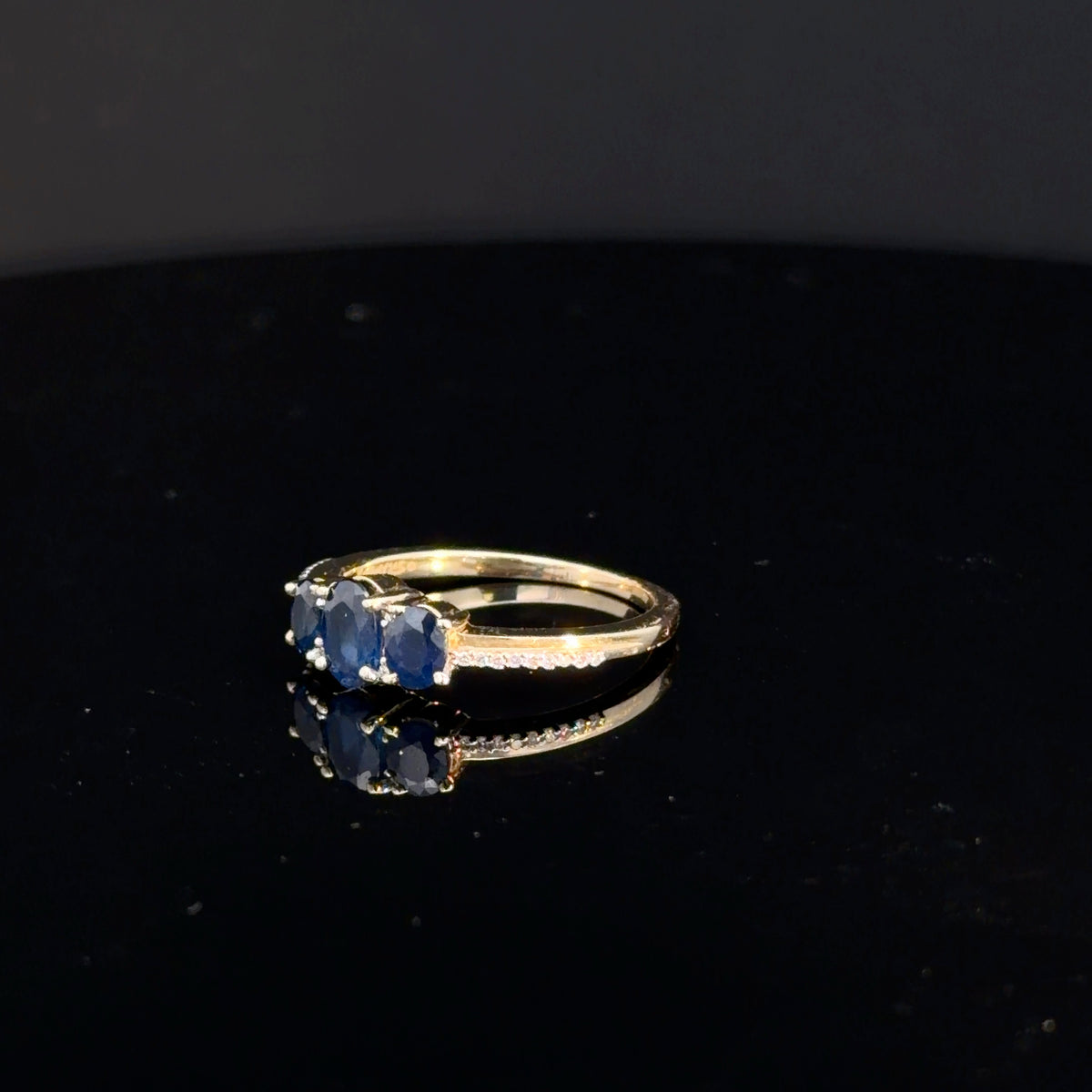 14k Yellow Gold Sapphire & Diamond Ring