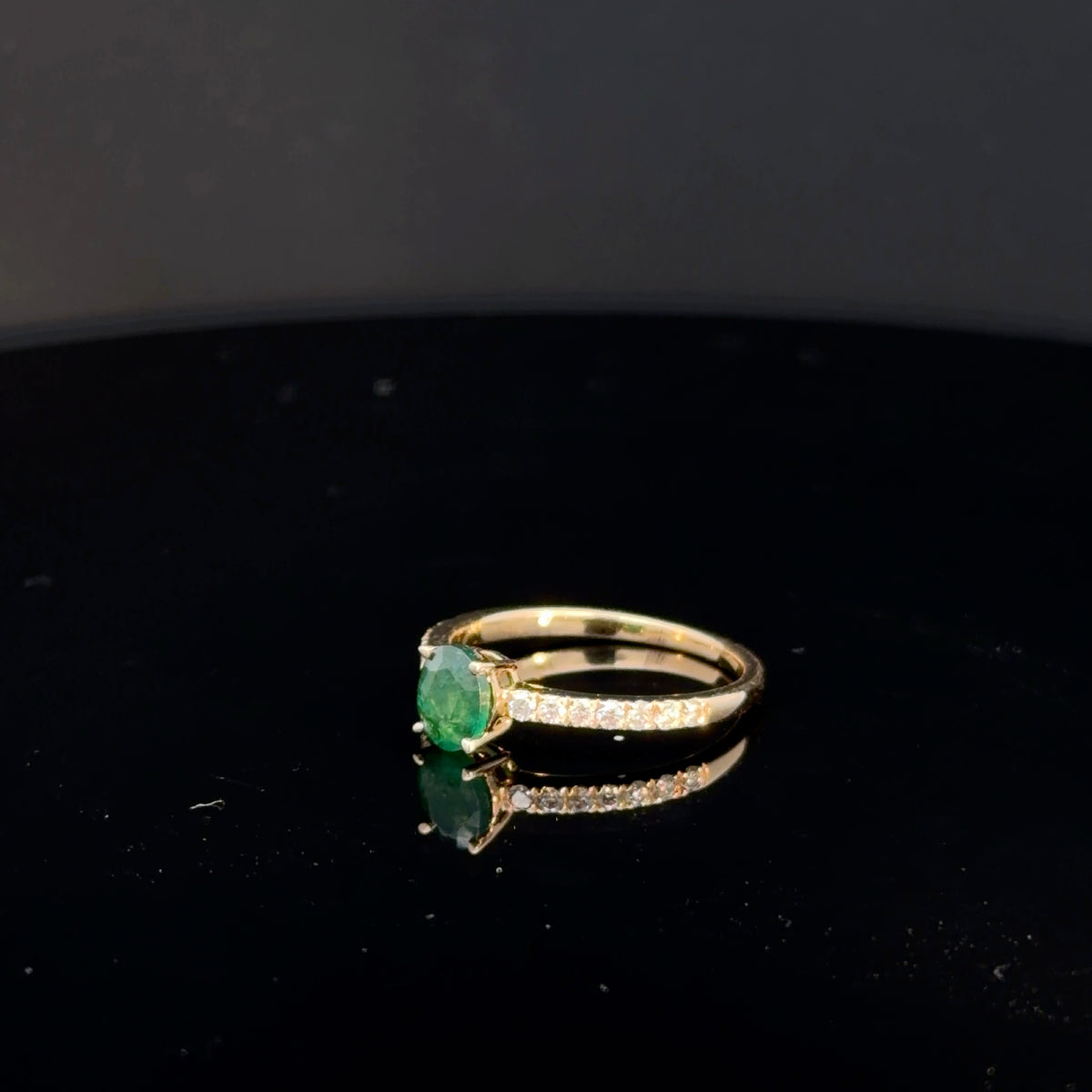14k Yellow Gold Emerald & Diamond Ring