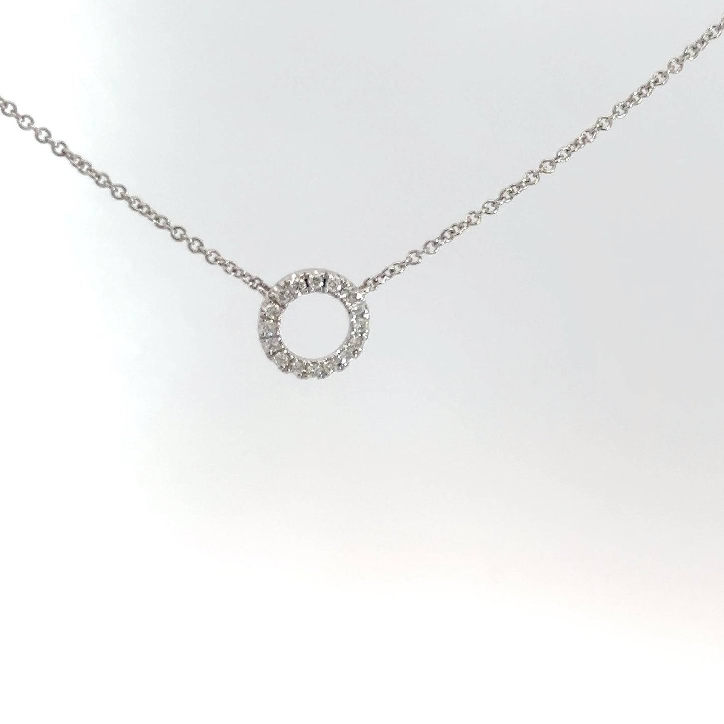 14k White Gold Diamond Circle .14cttw