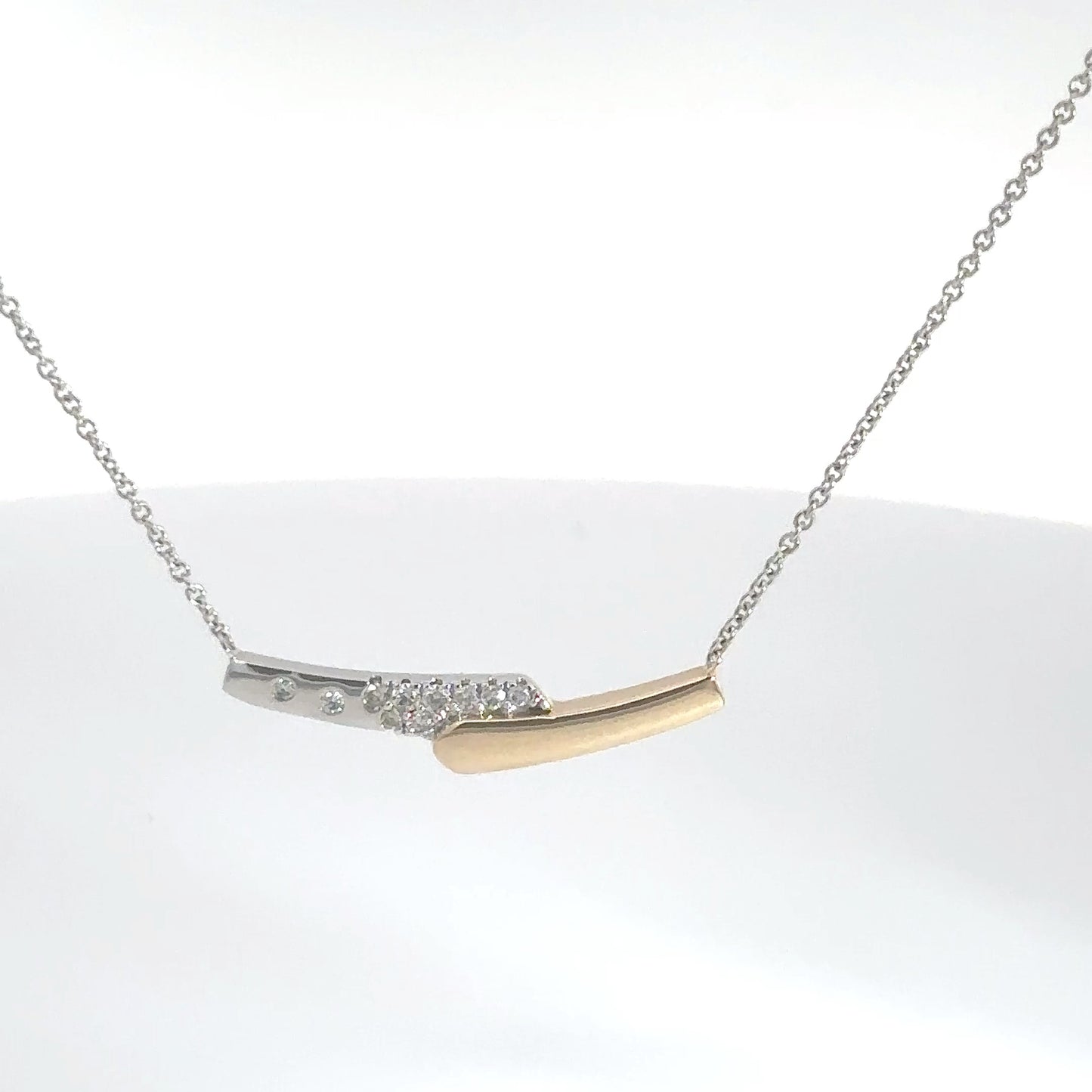 14k Two Toned Diamond Bar Necklace .10cttw
