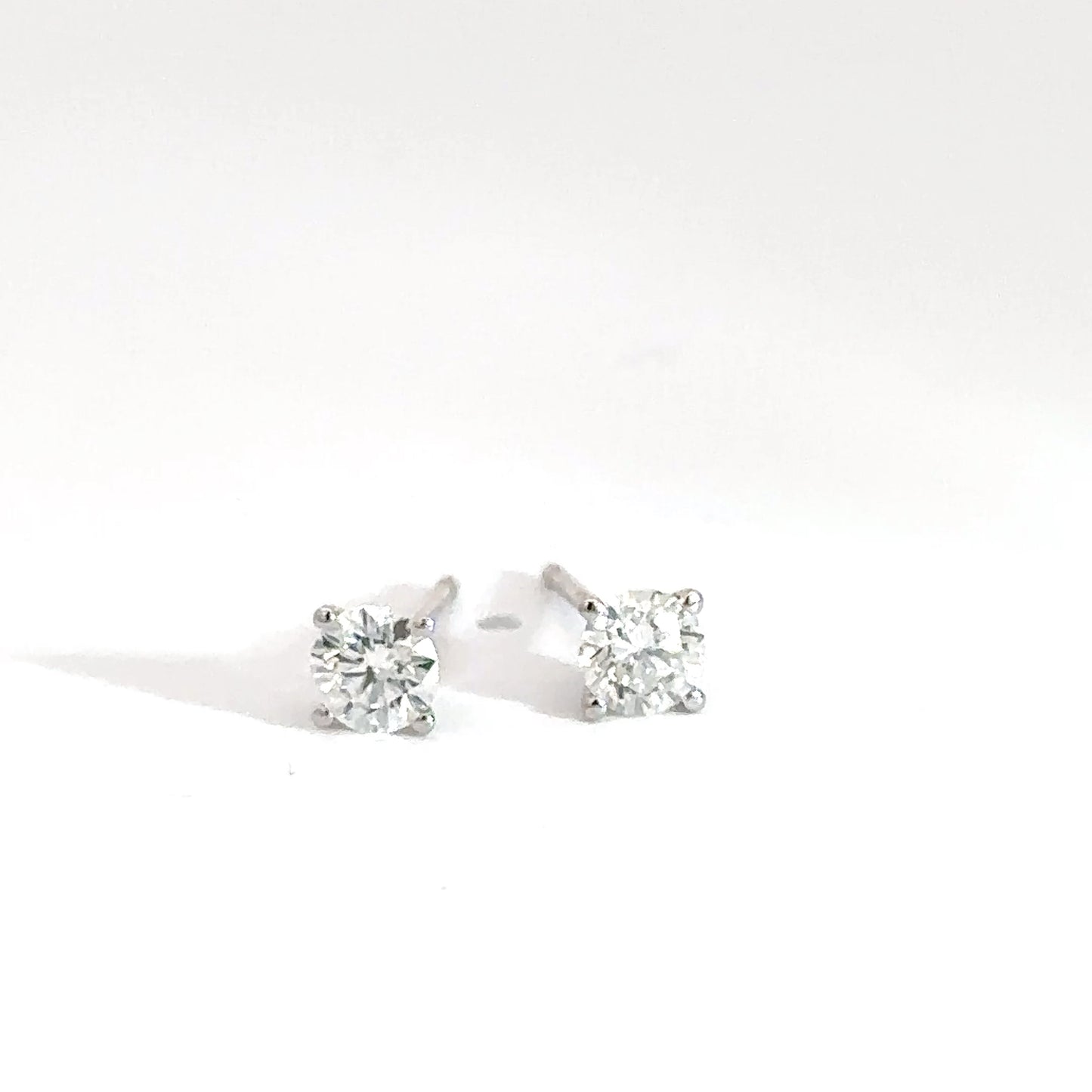 14k White Gold .50cttw Diamond Studs
