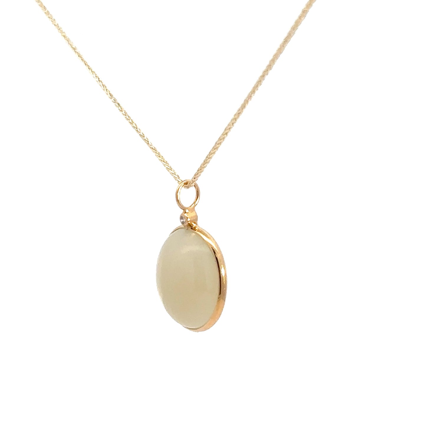 18k Yellow Gold Oval Moonstone Pendant