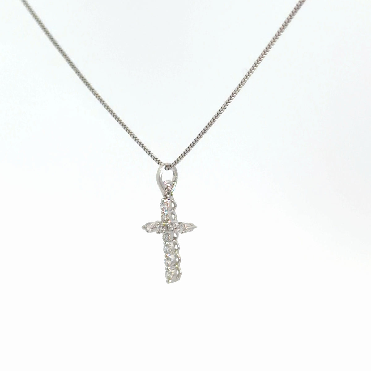 14k White Gold Diamond Cross 1/5cttw