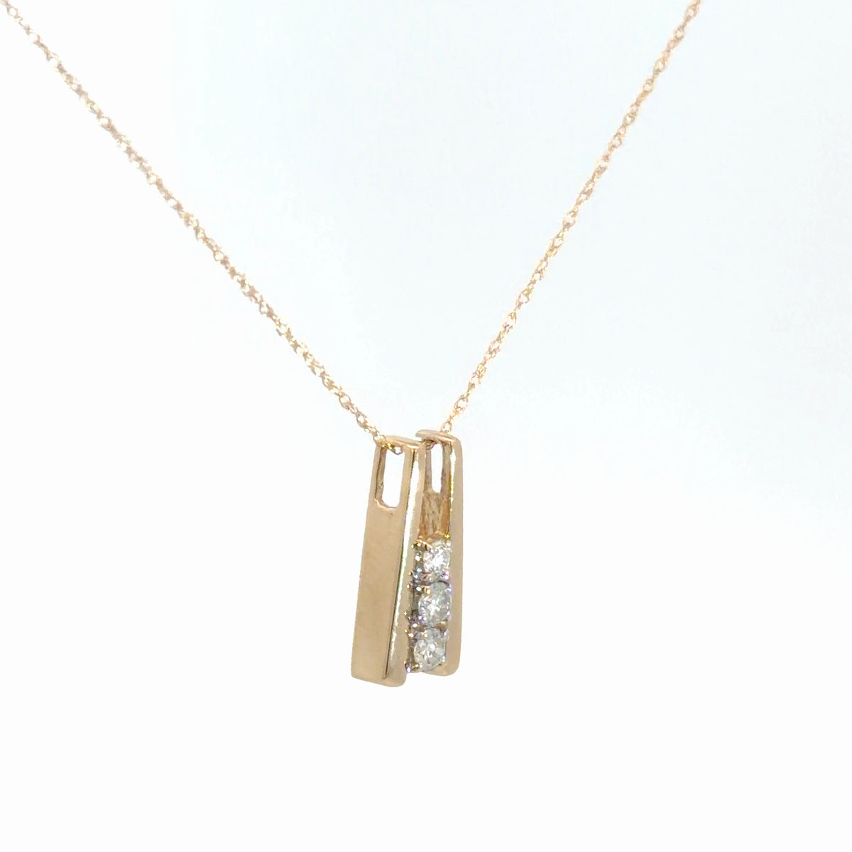 14k Yellow Gold Diamond Pendant .25cttw