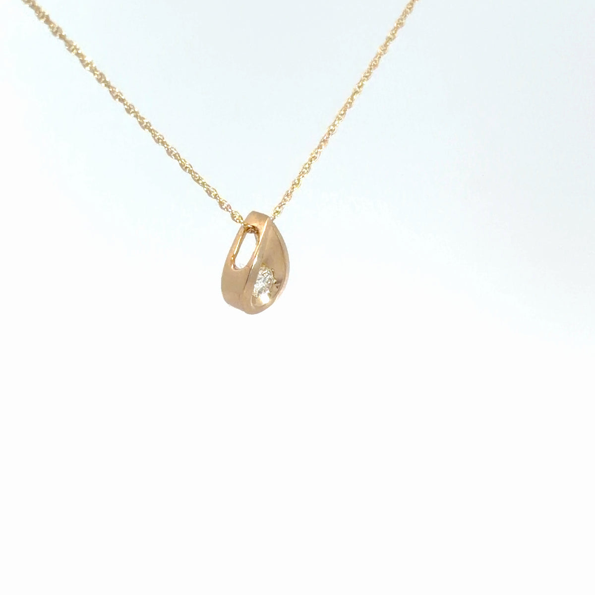 14k Yellow Gold Diamond Pendant .10cttw