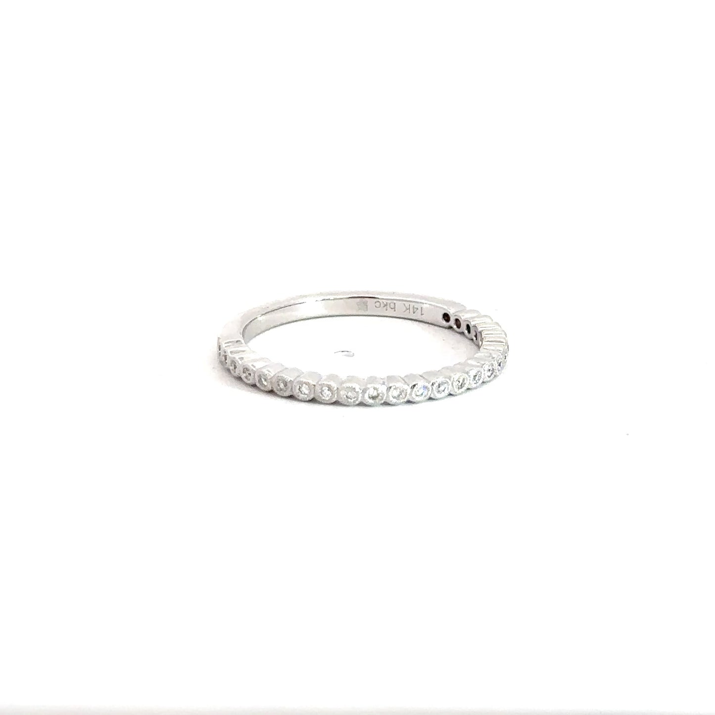 14k White Gold Diamond Band .09cttw
