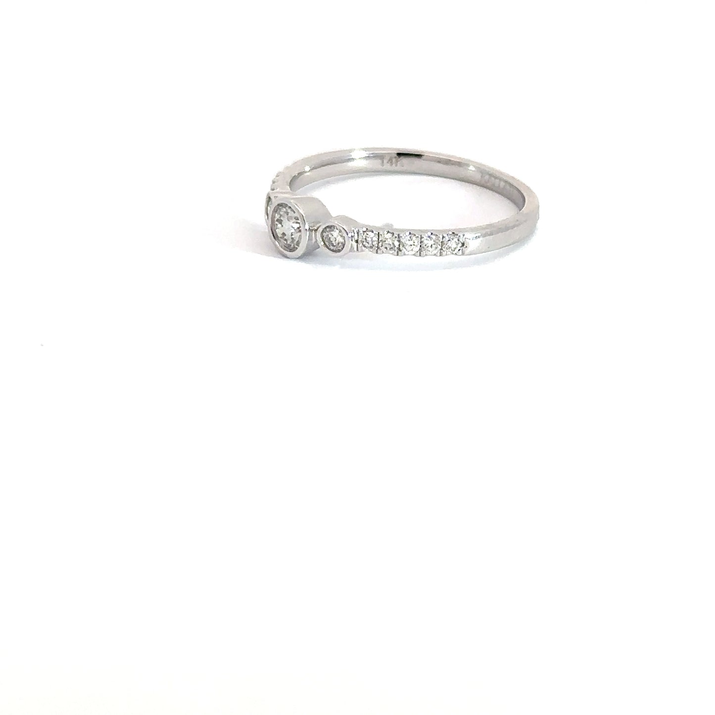 14k White Gold 3 Round Diamond Bezel Set Ring 3/8cttw