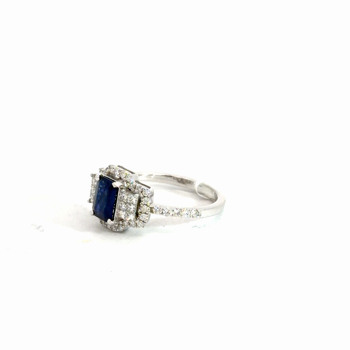 14k White Gold Sapphire & Diamond Ring 3/4cttw