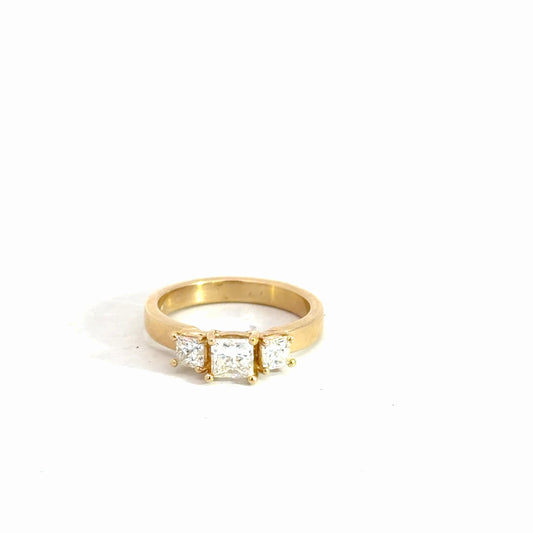 14k Yellow Gold Princess Cut Diamond Engagement Ring 1.01cttw