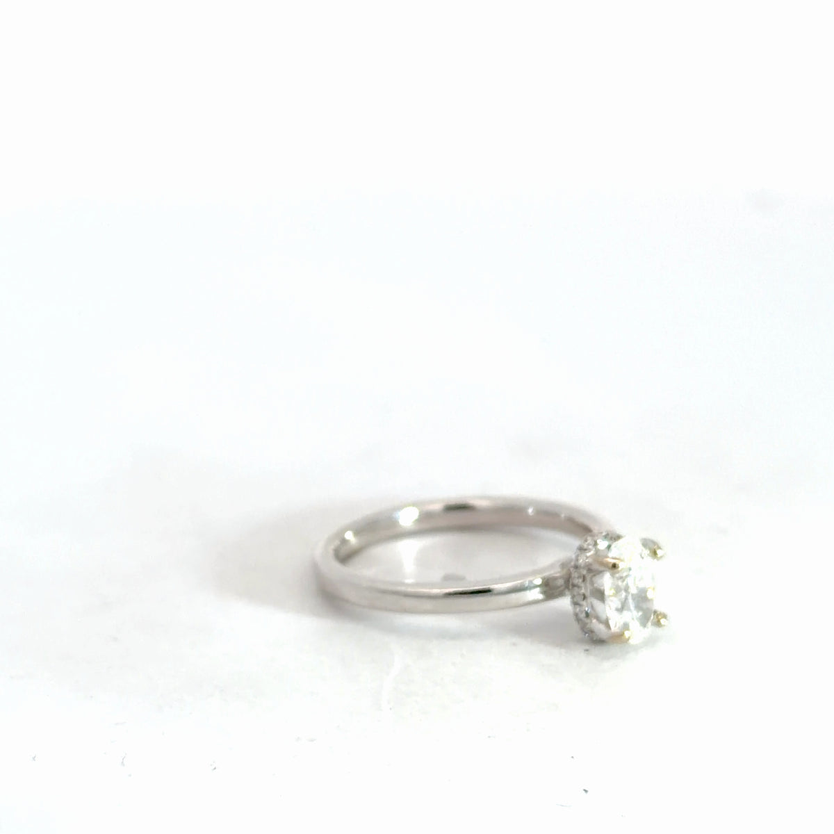 14k White Gold Oval Diamond Engagement Ring .87cttw