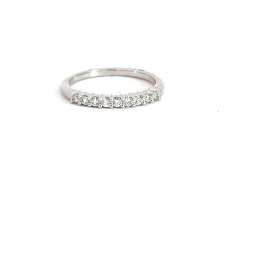14k White Gold Diamond Band .25cttw