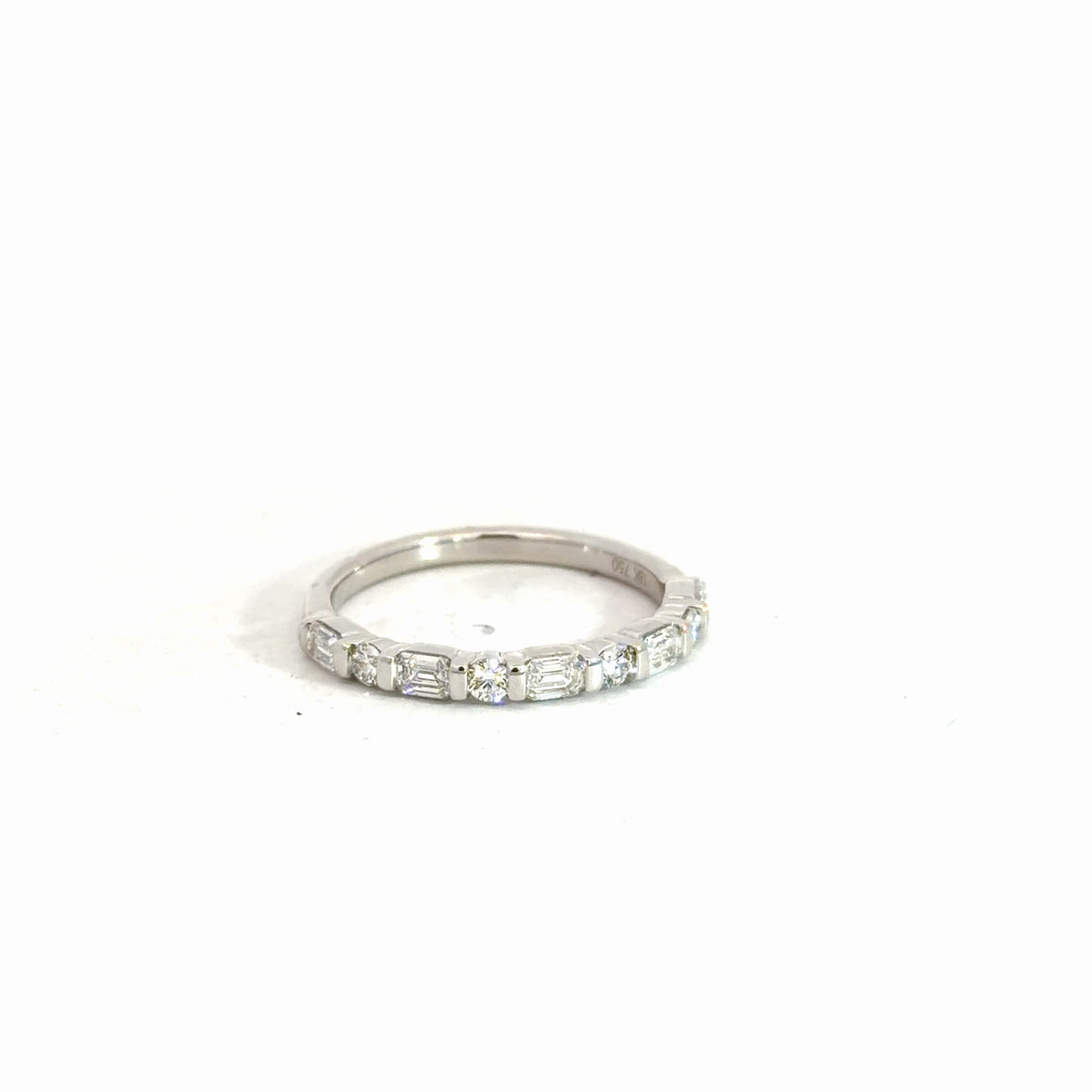 18k White Gold Diamond Fashion Band 1.05cttw