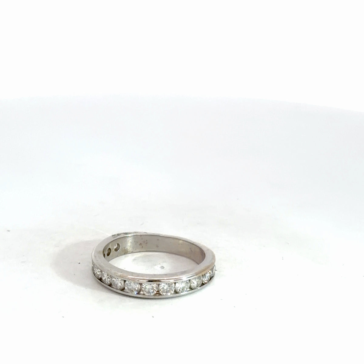 14k White Gold Channel Set Diamond Band 1cttw