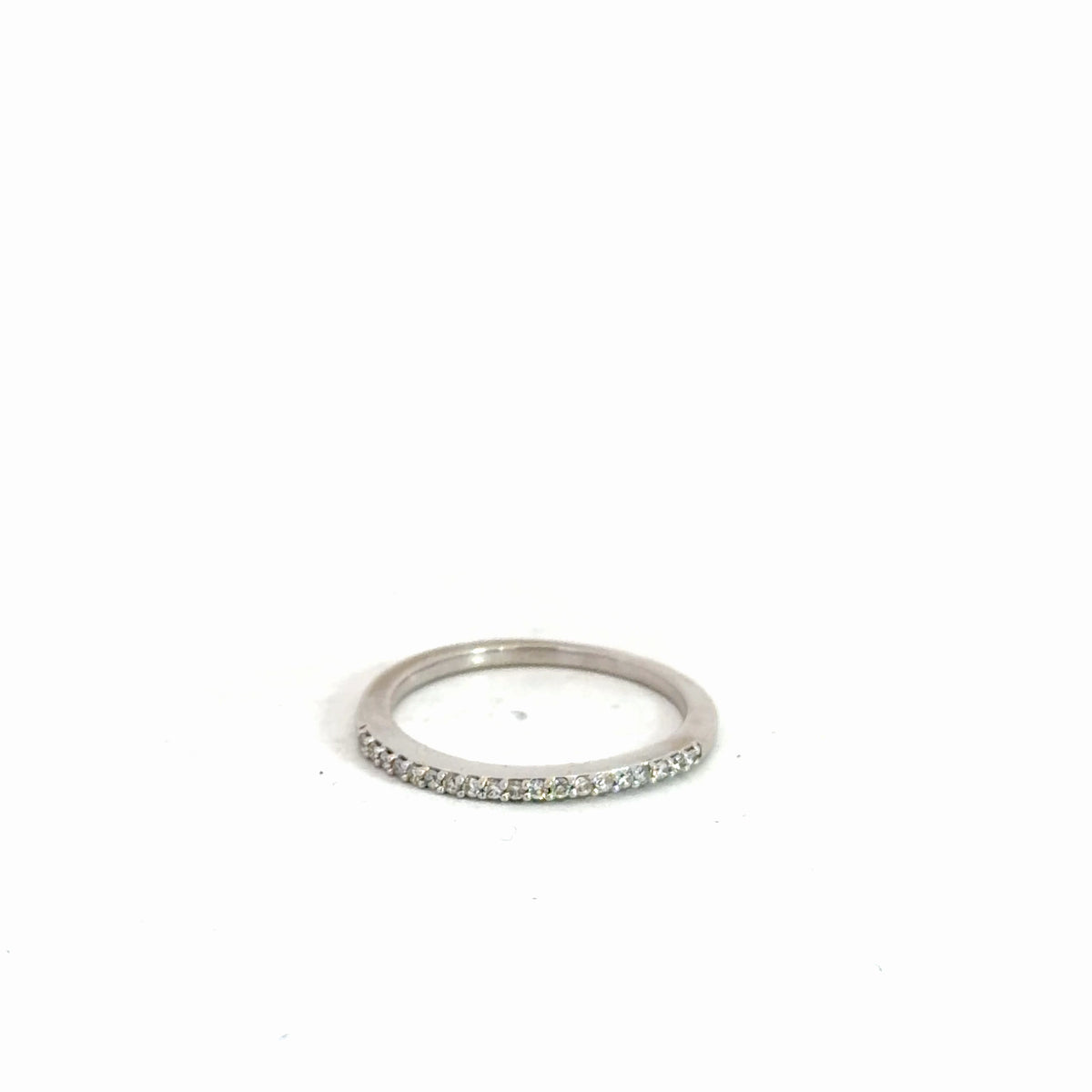 14k White Gold Diamond Band .16cttw