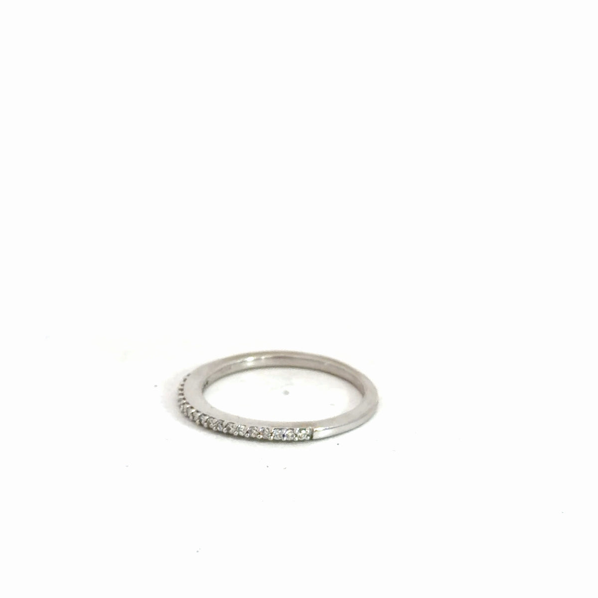 14k White Gold Diamond Band .16cttw