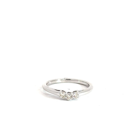 14k White Gold Diamond Contour Band .15cttw