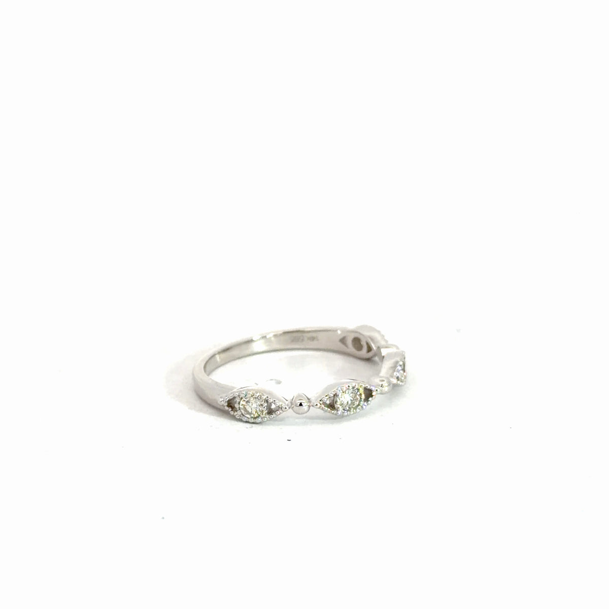 14k White Gold Fashion Band .16cttw