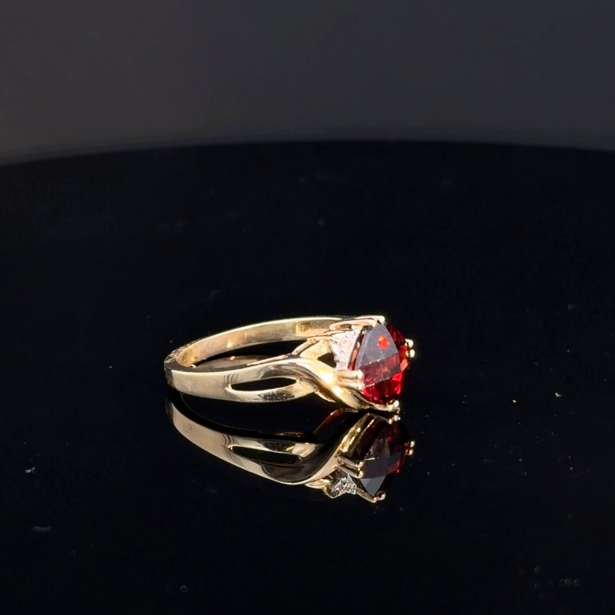 10k Yellow Gold Garnet and Diamond Ring