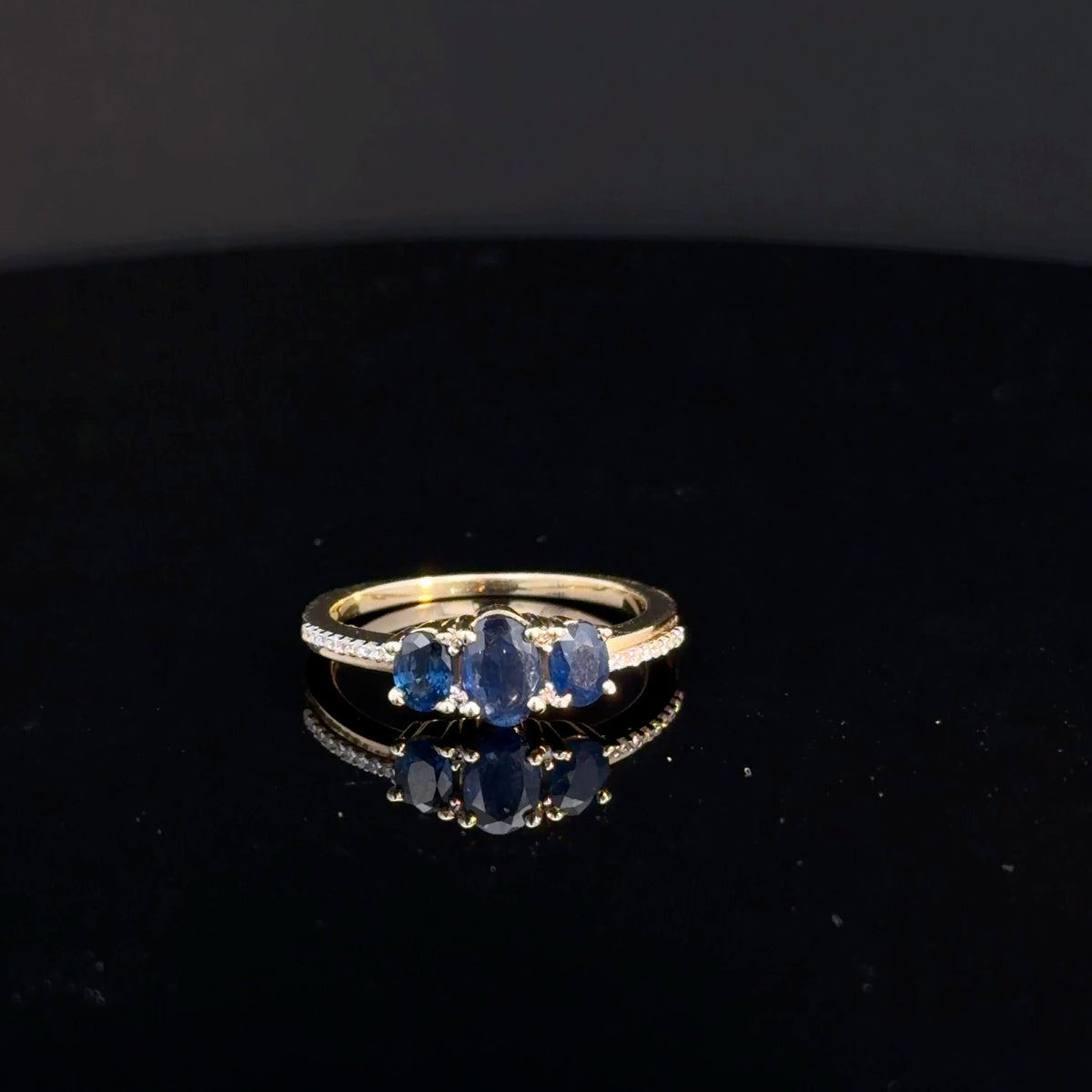 14k Yellow Gold Sapphire & Diamond Ring