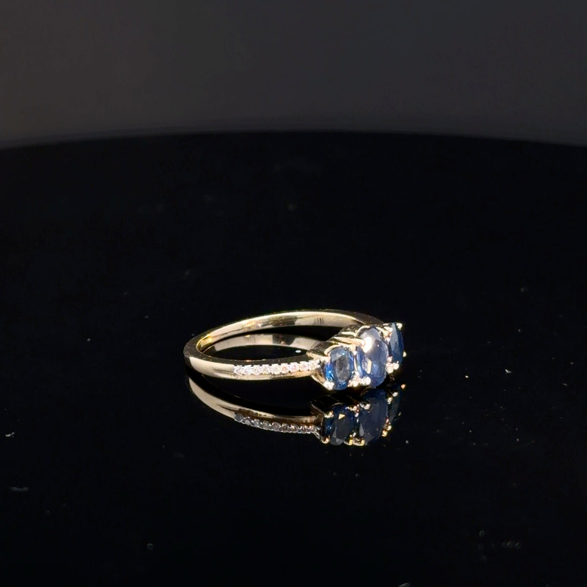 14k Yellow Gold Sapphire & Diamond Ring