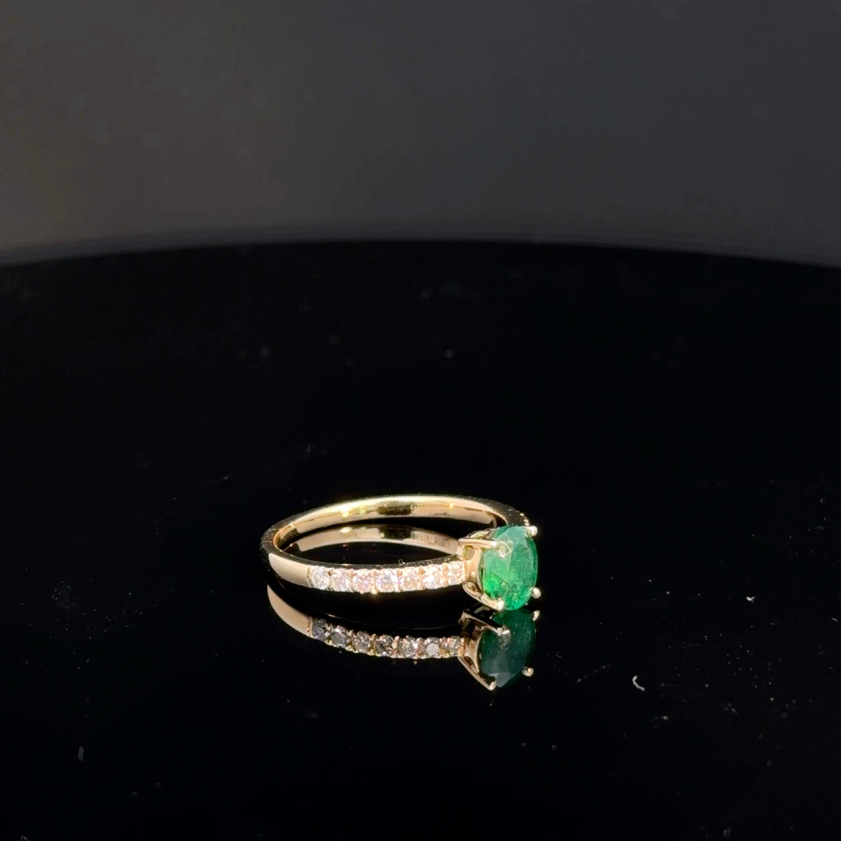 14k Yellow Gold Emerald & Diamond Ring