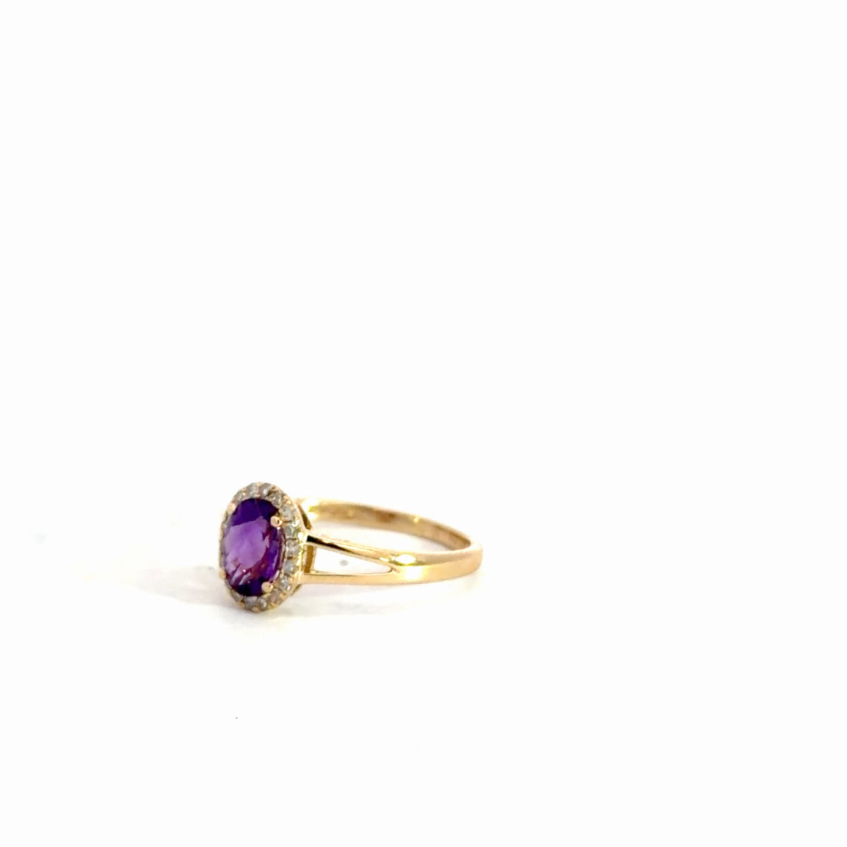 14k Yellow Gold Amethyst & Diamond Ring