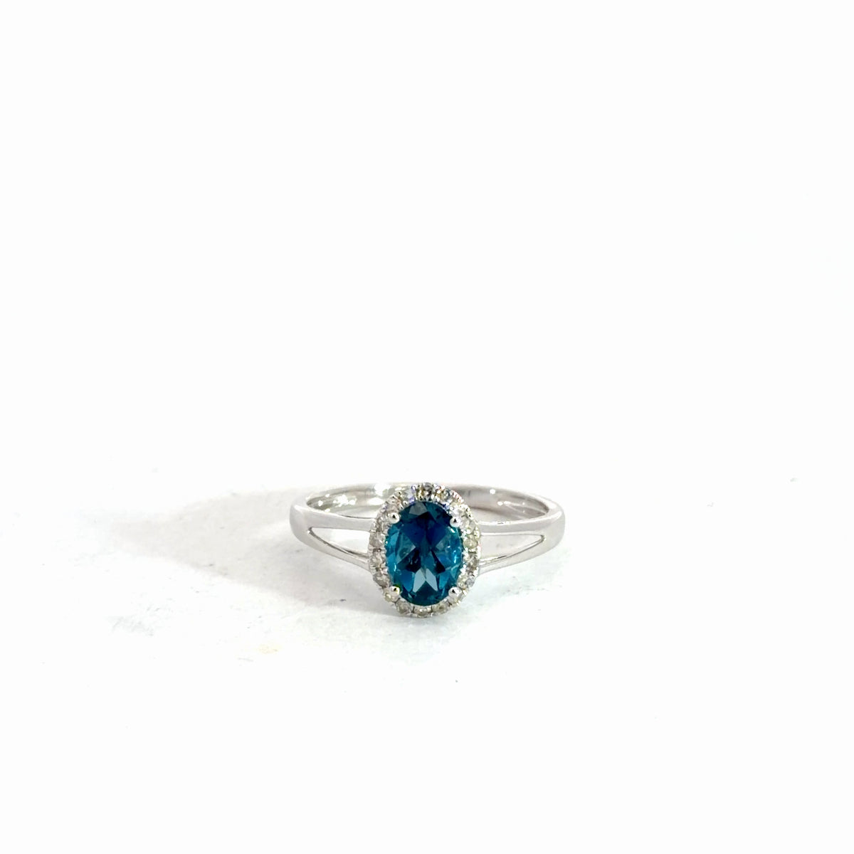 14k White Gold Blue Topaz & Diamond Ring