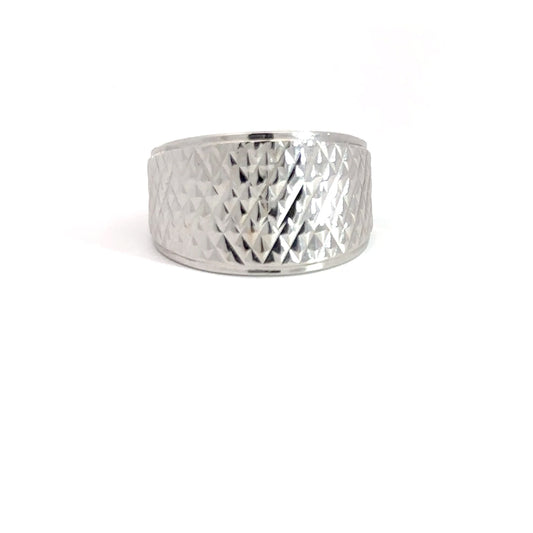 14k White Gold Diamond Cut Band