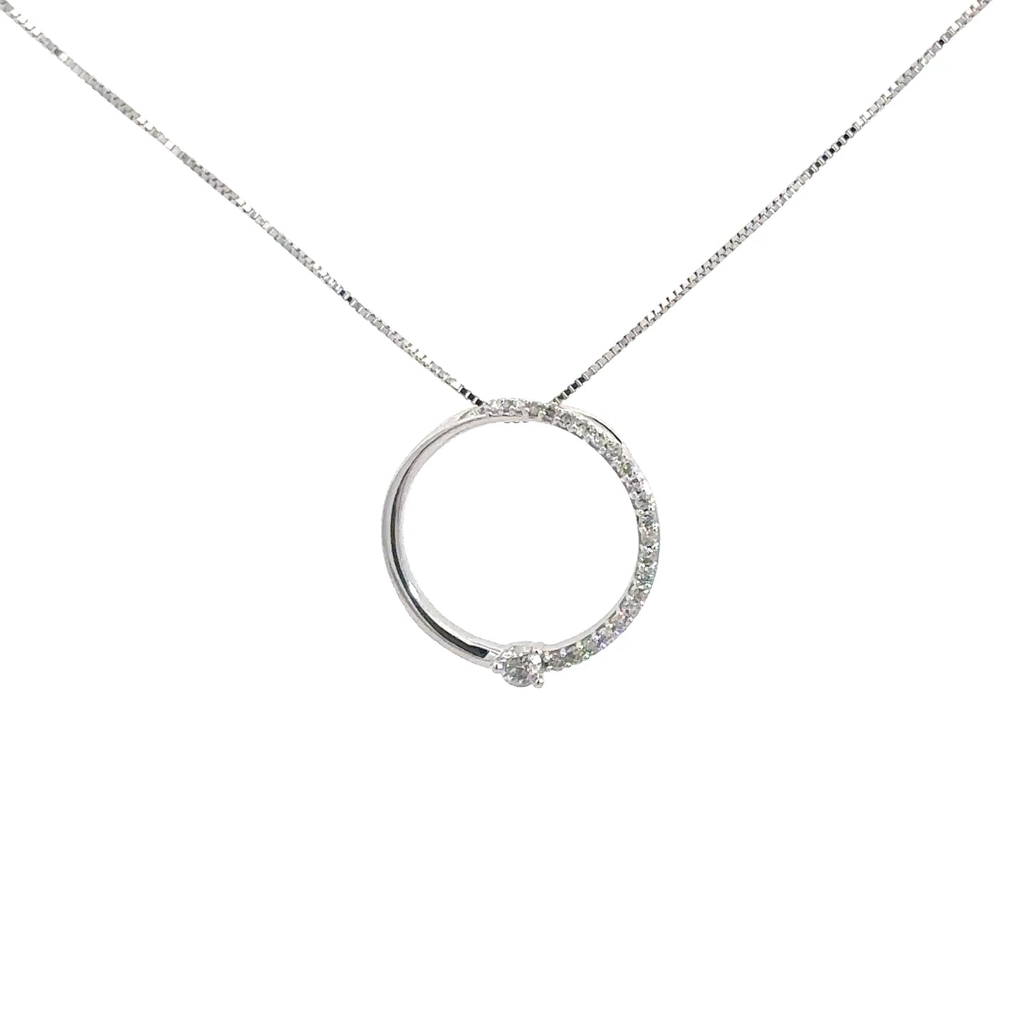 14k White Gold Diamond Circle Pendant 1/5cttw