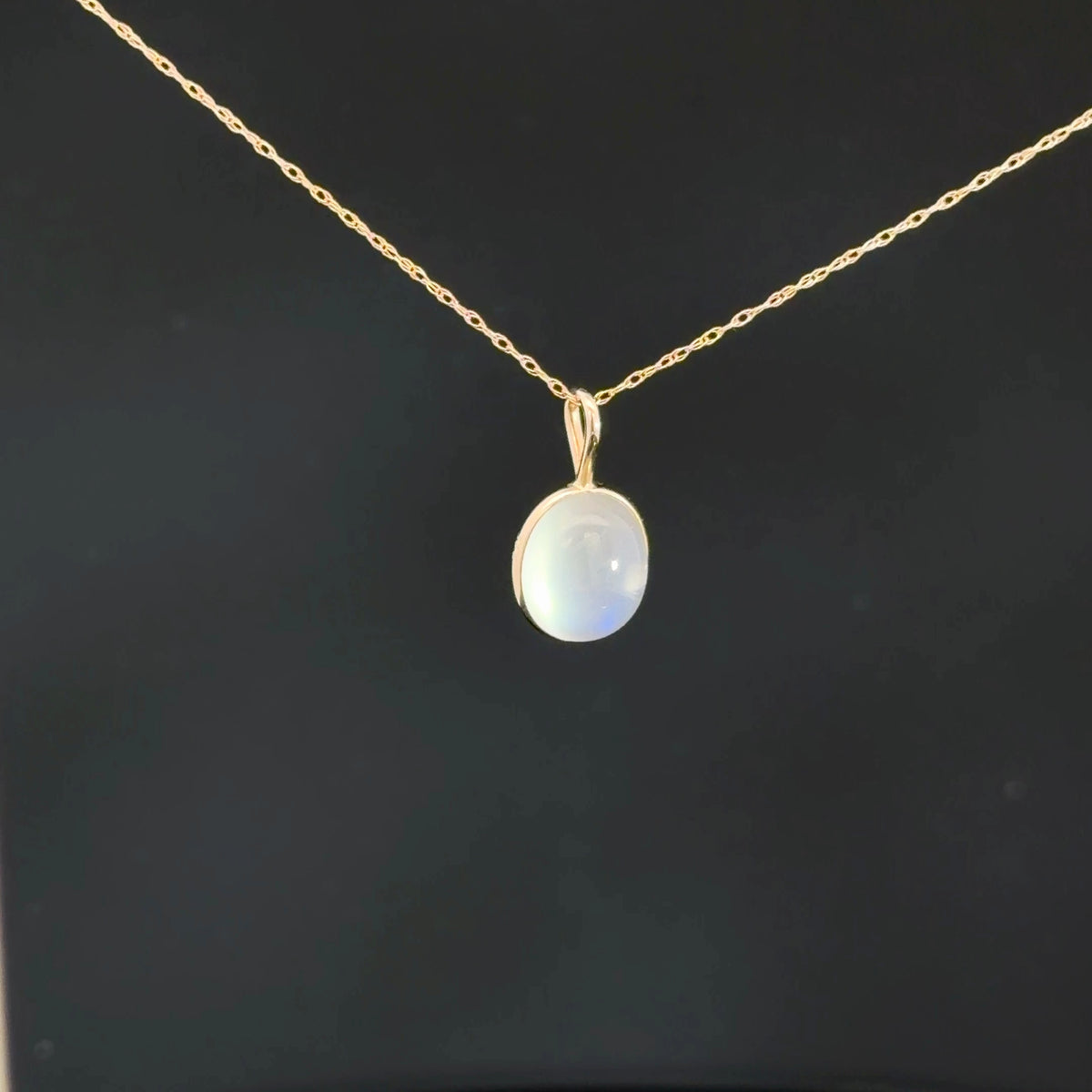14k Yellow Gold Oval Moonstone Pendant