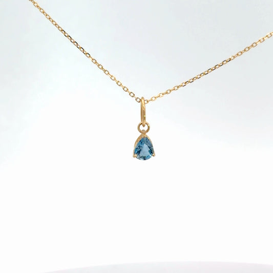 14k Yellow Gold Aquamarine Pendant