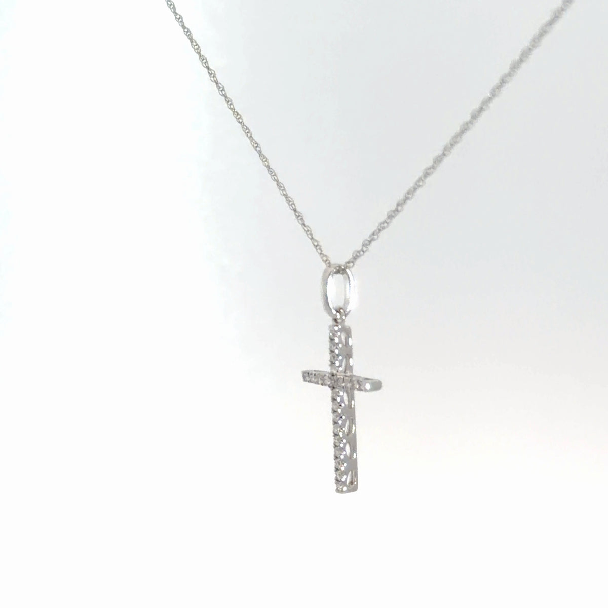 14k White Gold Diamond Cross 1/10cttw