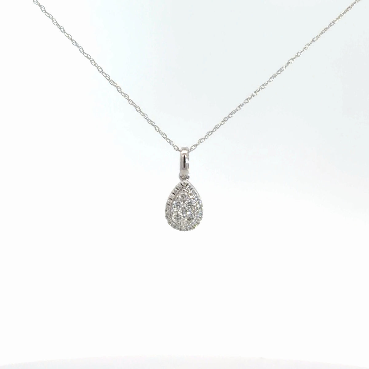 14k White Gold Diamond Cluster Pendant 1/4cttw