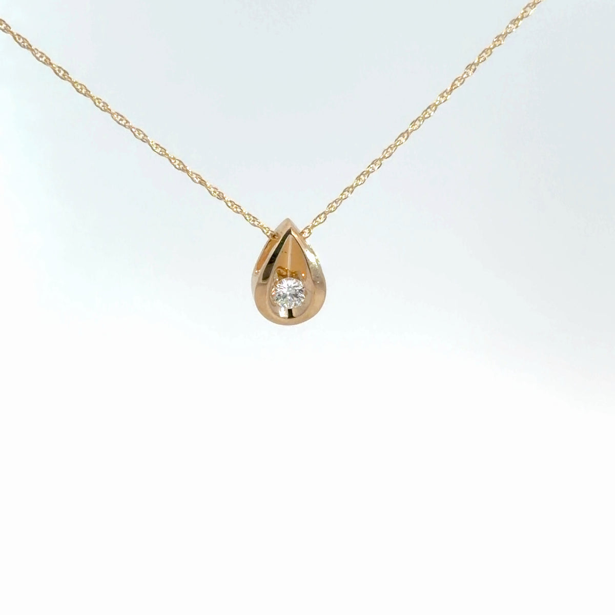 14k Yellow Gold Diamond Pendant .10cttw