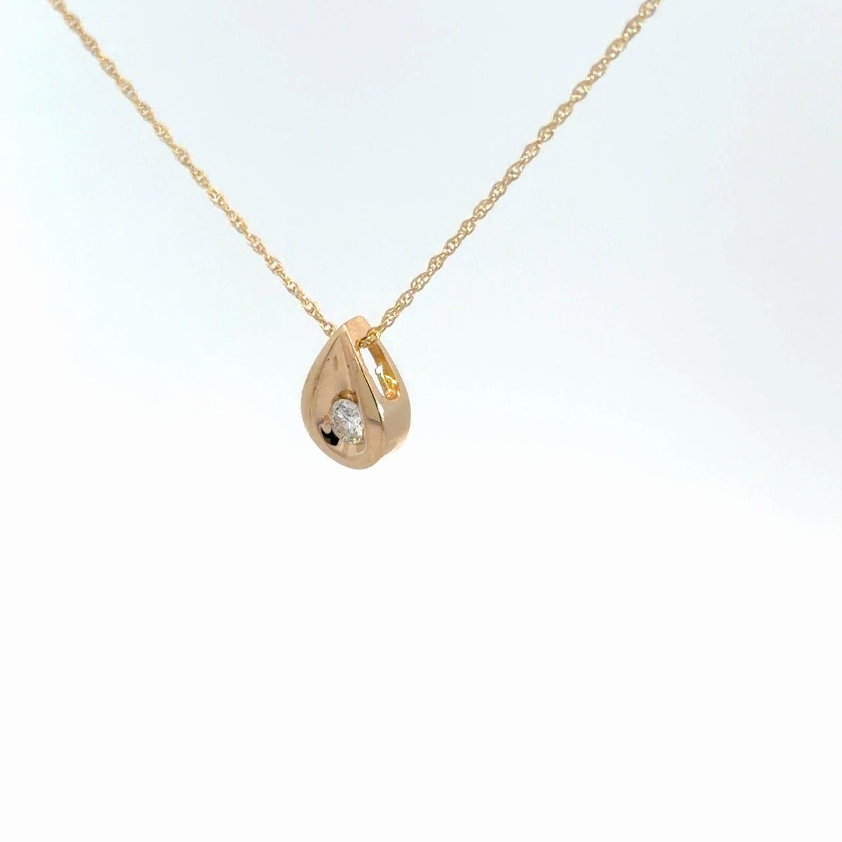 14k Yellow Gold Diamond Pendant .10cttw