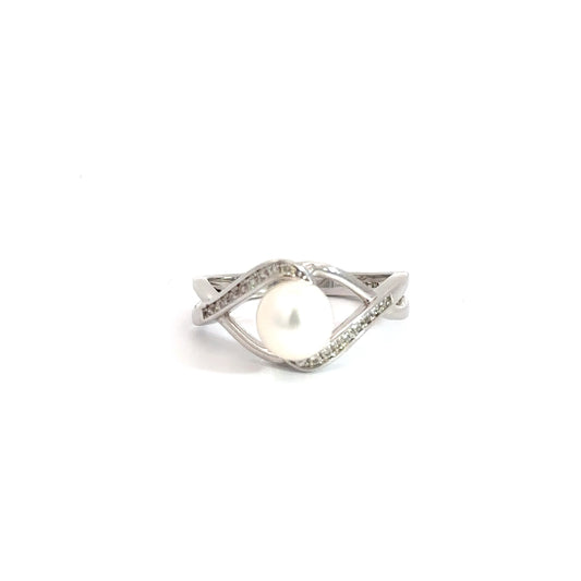 14k White Gold Pearl & Diamond Twist Ring