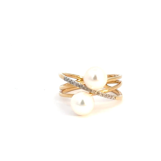 14k Yellow Gold Diamond & Pearl Ring