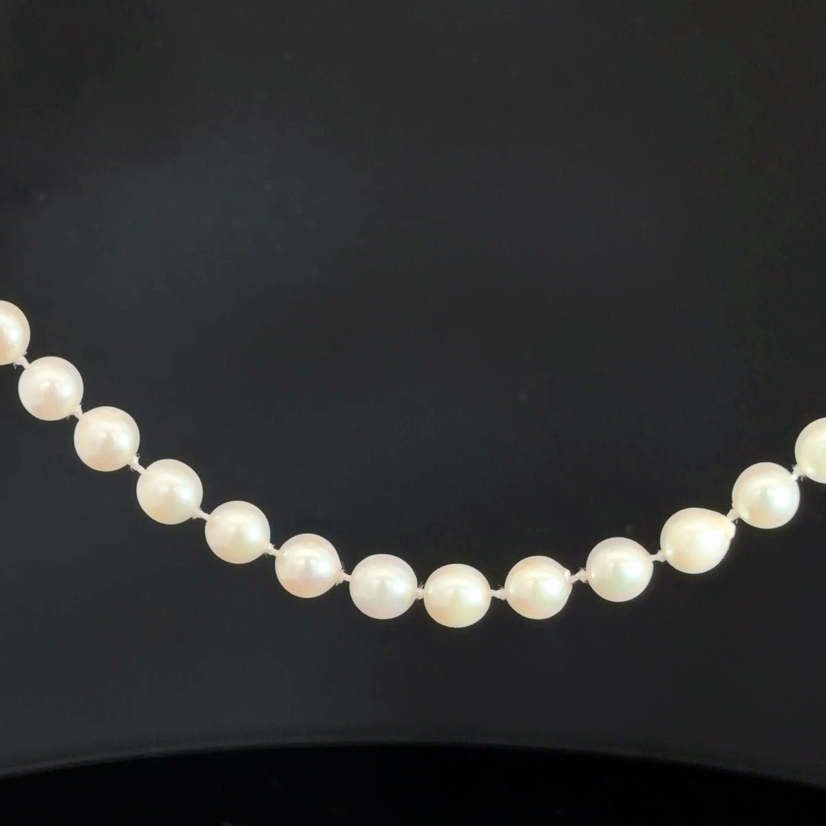 14k White Gold Pearl Necklace