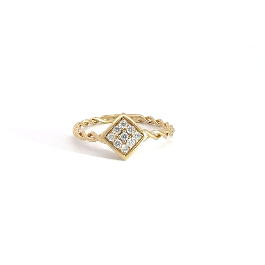 14k Yellow Gold Diamond Cluster With Rope Design Ring