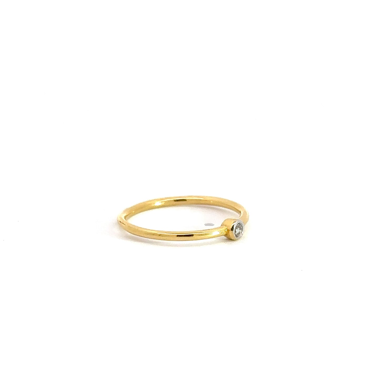 18k Yellow Gold Diamond Bezel Set .06tct Fashion Ring
