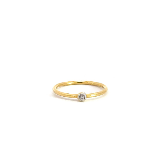 18k Yellow Gold Diamond Bezel Set .06tct Fashion Ring