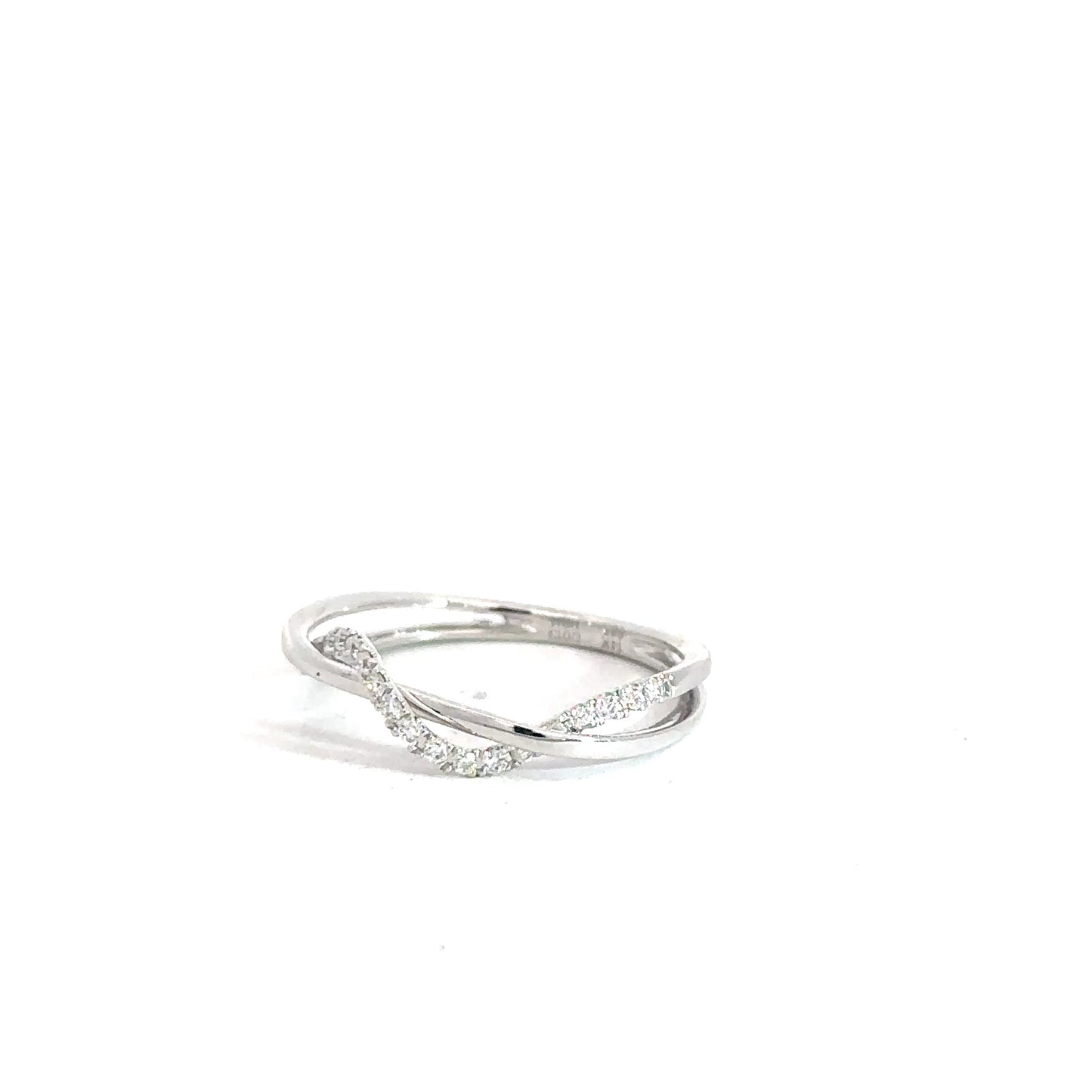 14k White Gold Diamond Twist Band .13cttw
