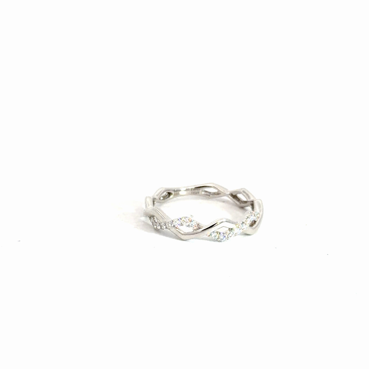 14k White Gold Diamond Twist Band .15cttw