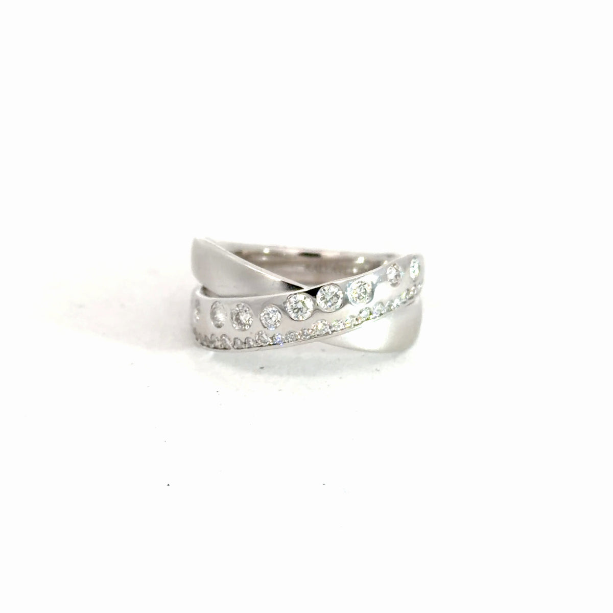 14k White Gold Diamond Criss Cross Ring 5/8cttw