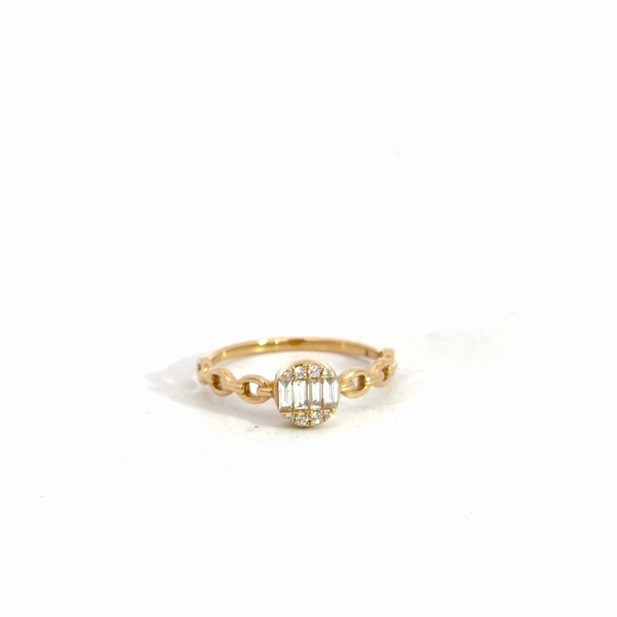 14k Yellow Gold Round Brilliant & Baguette Diamond Ring .21cttw