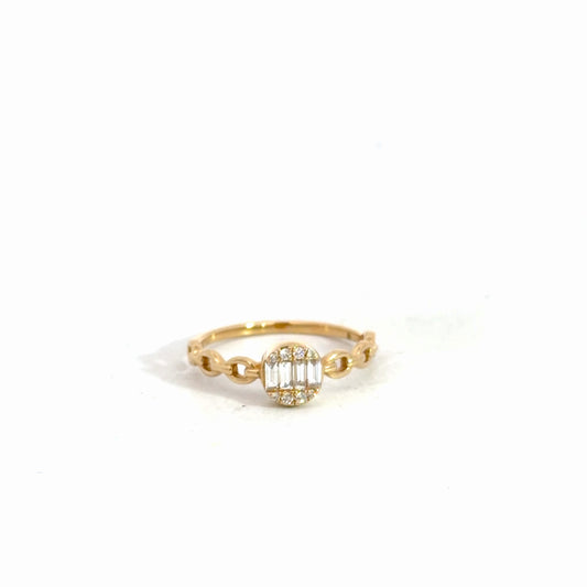14k Yellow Gold Round Brilliant & Baguette Diamond Ring .21cttw